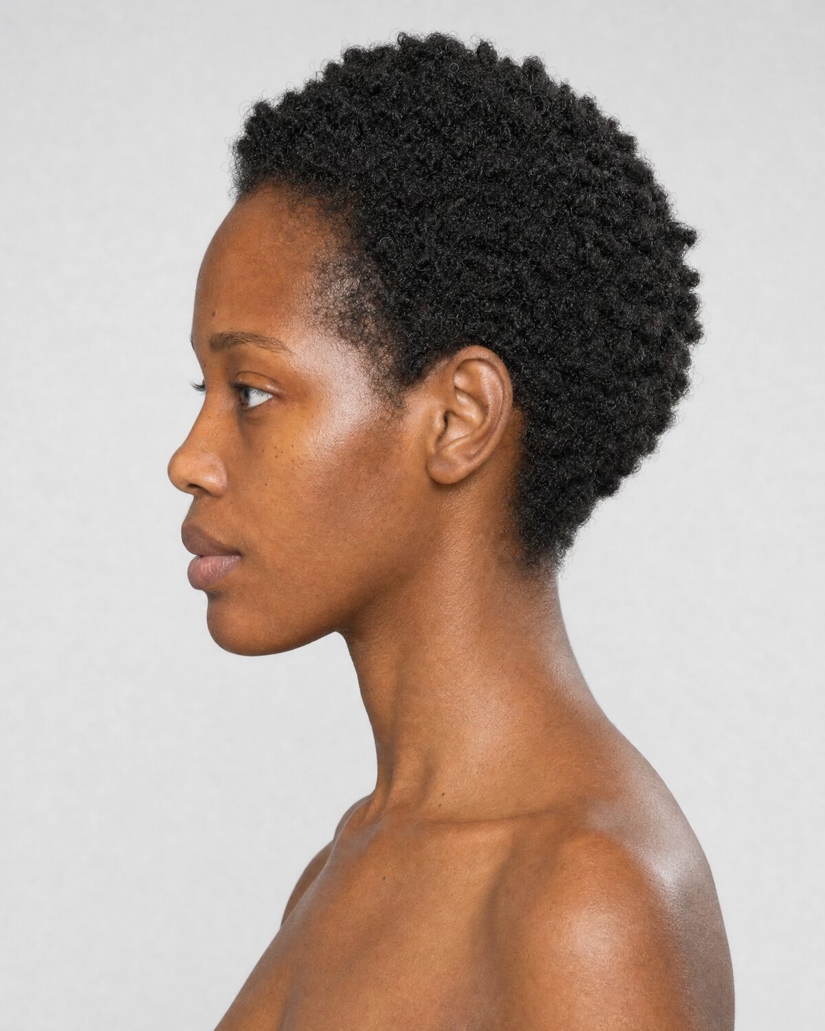 Beauty casting reference, bare skin, side view